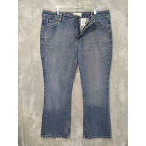 Levis Jeans Womens 18 Short Blue Denim Low Rise Bootcut Signature Medium Wash